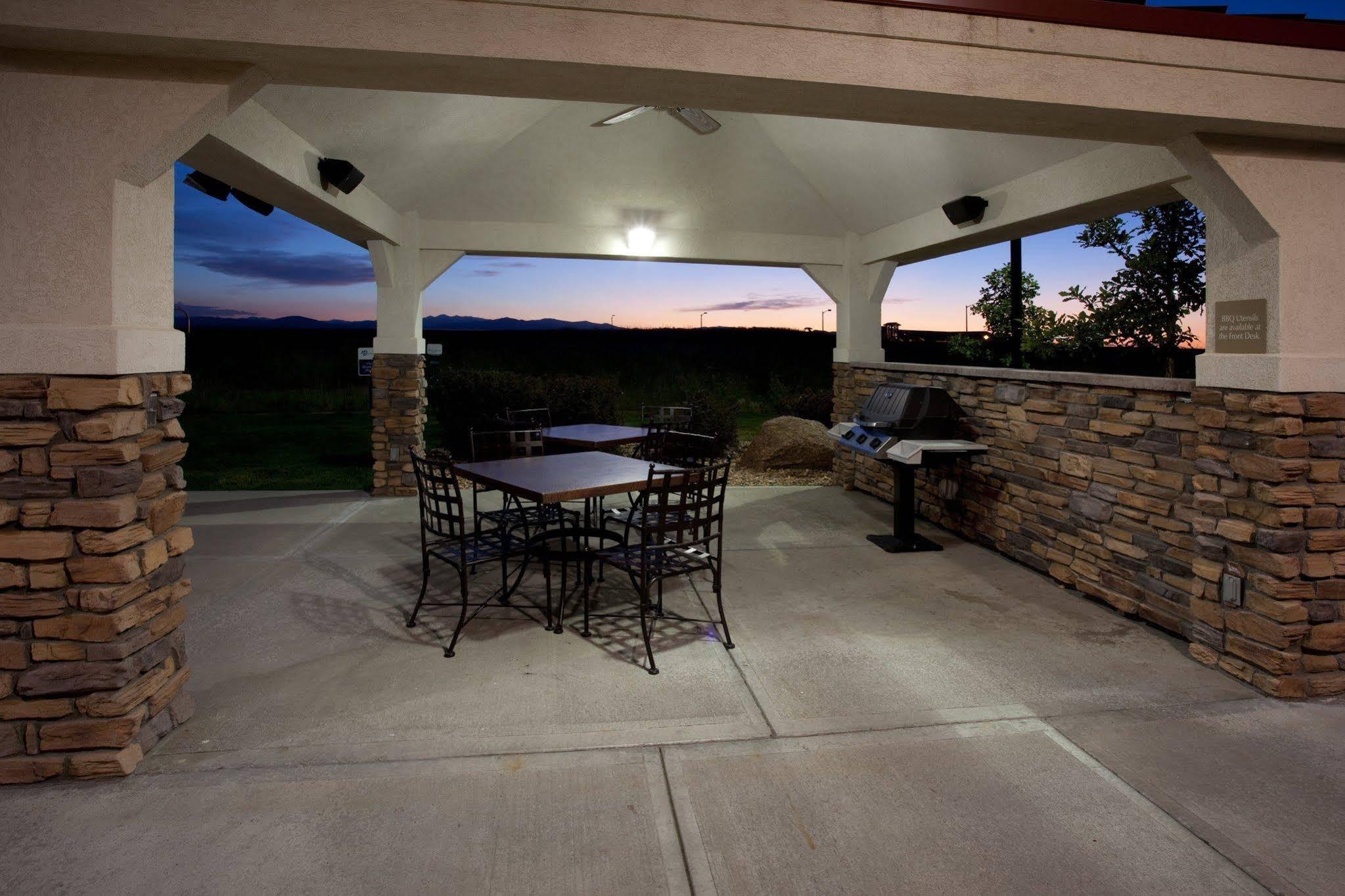 Candlewood Suites Loveland By Ihg Eksteriør billede